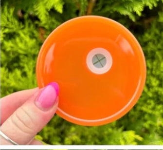 Replacement lid for can shaped snowglobe tumblers