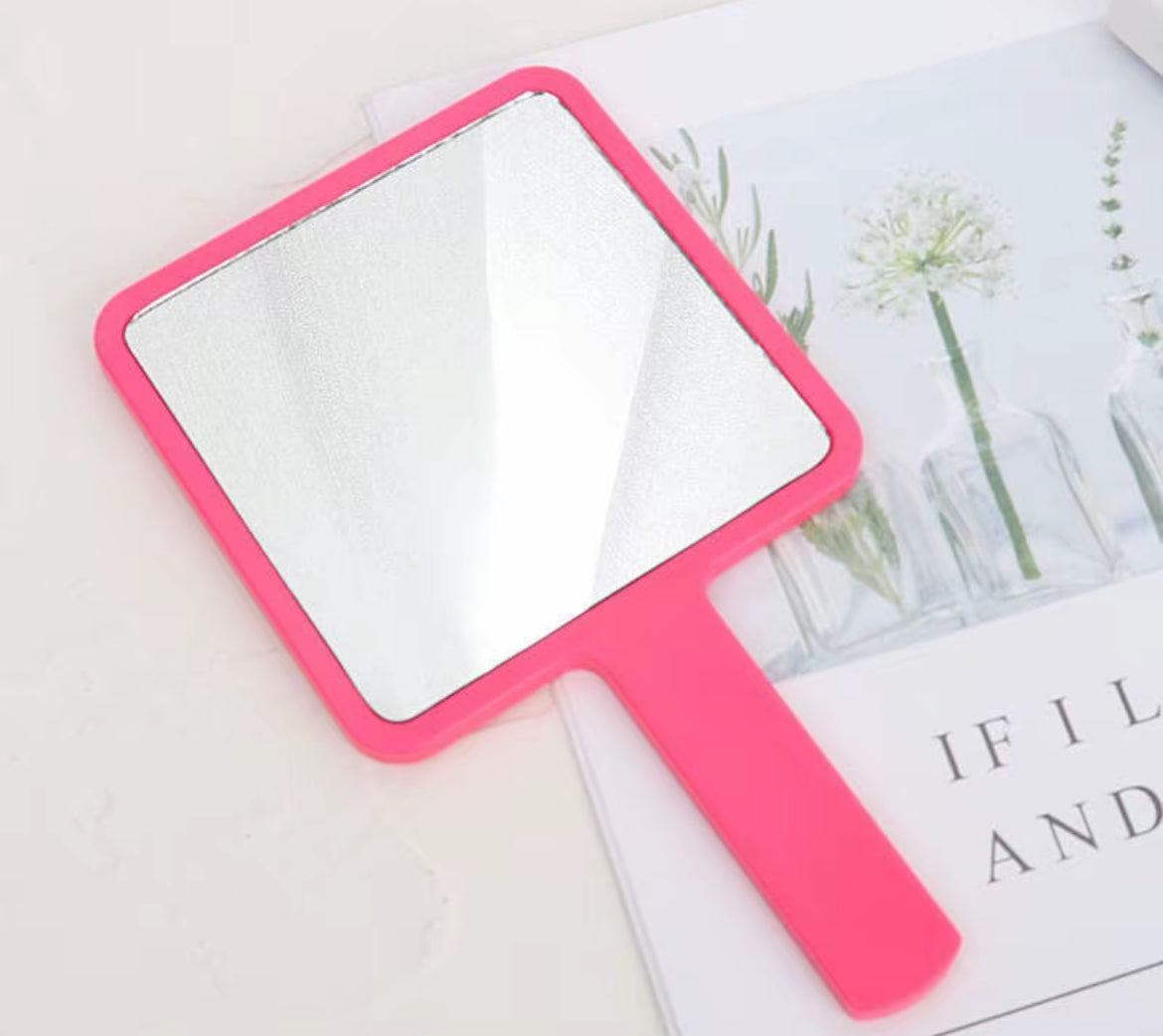 Handheld mirror